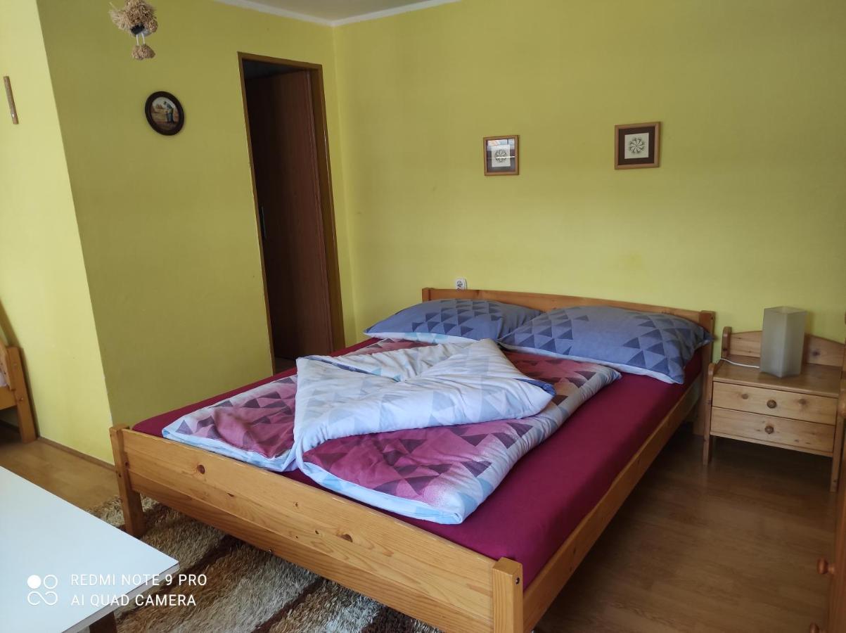 Privat Alma Lägenhet Nová Lesná Exteriör bild